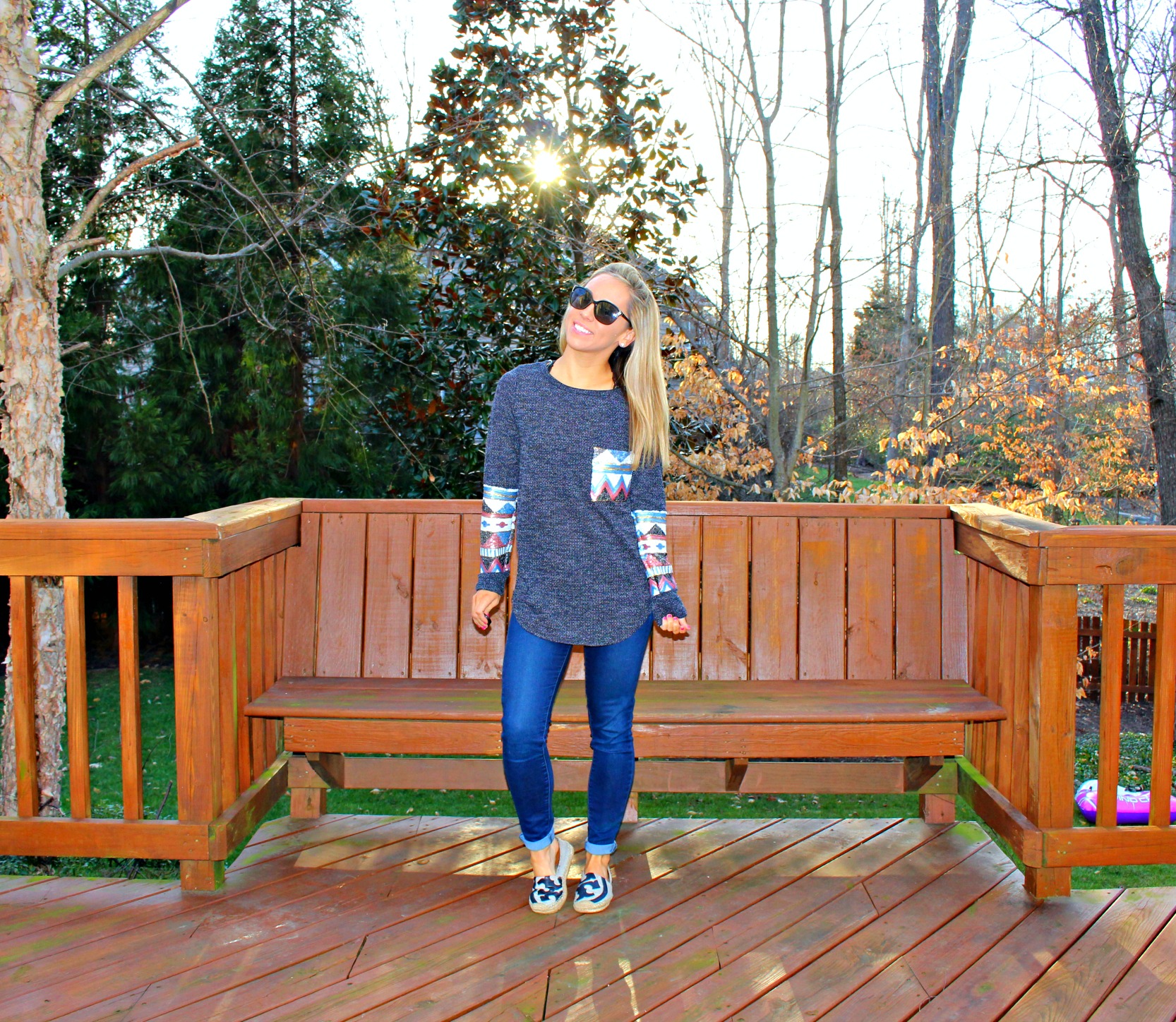 Casual Friday Look – Sequined Sweatshirt
