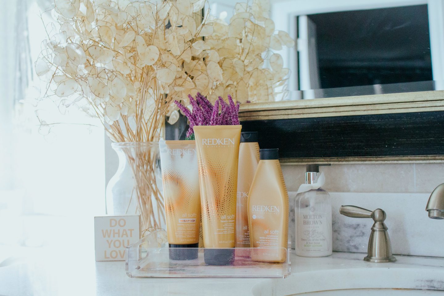 Maintaining a Healthy Blonde with Redken All Soft